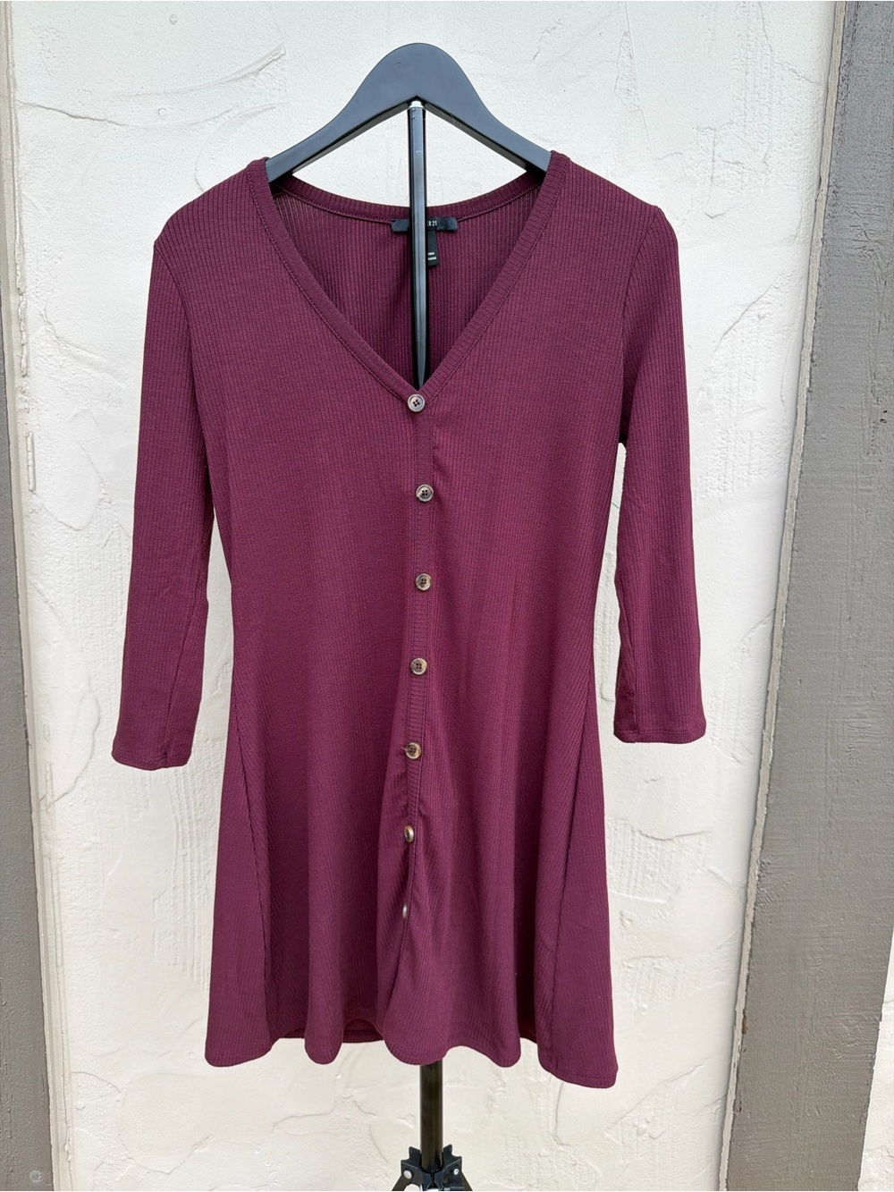 Forever 21 Ribbed V-Neck Dress in Plum Berry